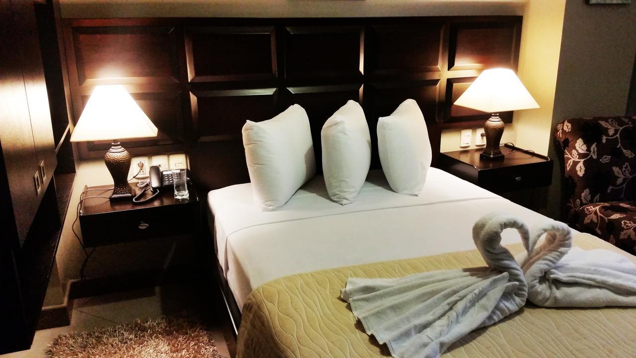 Atlantic Blue Hotel Guayaquil Buitenkant foto